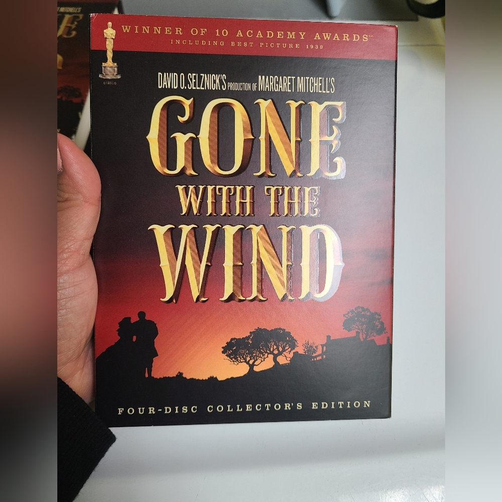 GONE WITH THE WIND DVD VERY RARE 1939 CLASSIC 4 DISC SET + BOOK